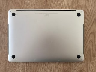 MacBook Pro 13" i5 16GB 1TB SSD 139 ciclos 2020