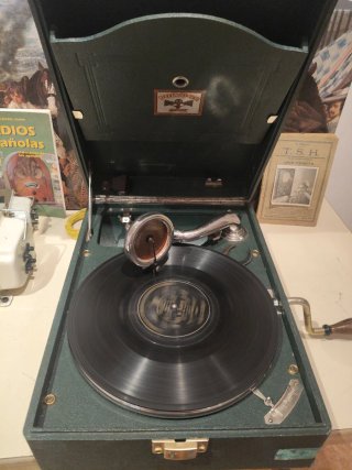 Gramola Polydor Antigua