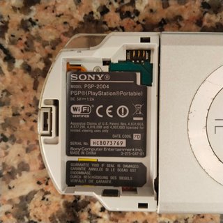 2 PSP 2004 (Negra y Plateada)