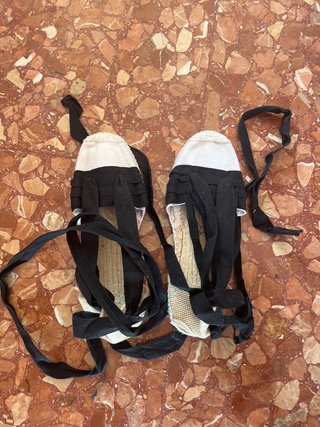 Zapatillas Fallero Negras y Blancas