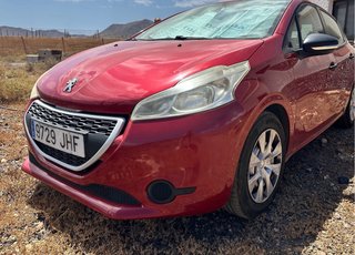 Peugeot 208 2015