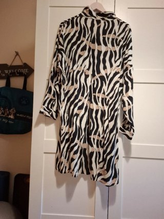 Traje camisola Parfois M/L Mas largo por detrás
