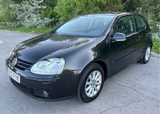 Volkswagen Golf 2007 Pegatina C🟢