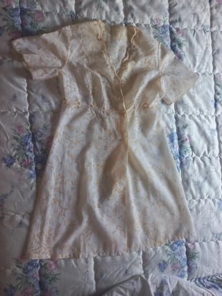 Conjunto camisón y bata beige/rosa