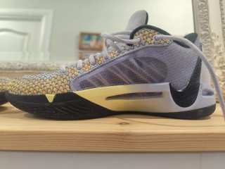 Nike Sabrina 1 Spark