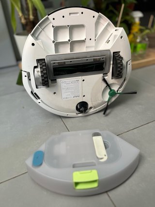Robot friegasuelos iRobot Y311240 105 Combo,Blanco