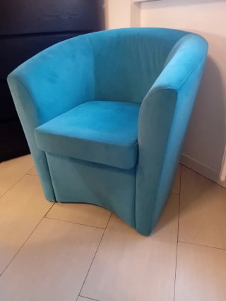 Poltrona e pouf in velluto