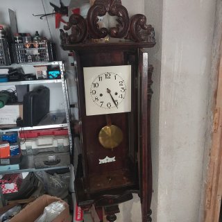 2 Relojes de pared antiguos de péndulo