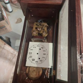2 Relojes de pared antiguos de péndulo