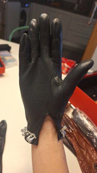 Guantes de piel negros para mujer