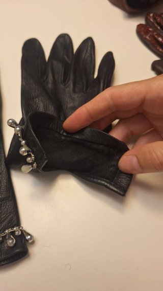 Guantes de piel negros para mujer