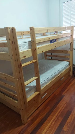 Litera de madera natural