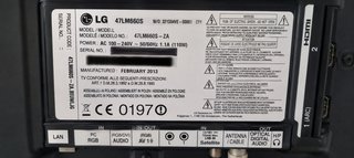 TV LG 47 Full HD 3D + 5 gafas + 2 mandos