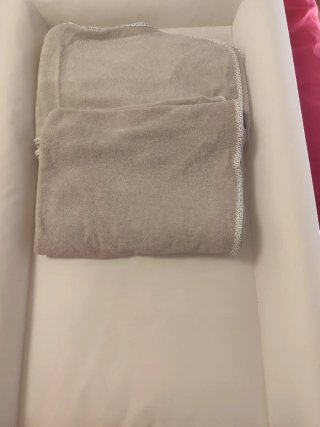 Cambiador de bebé blanco