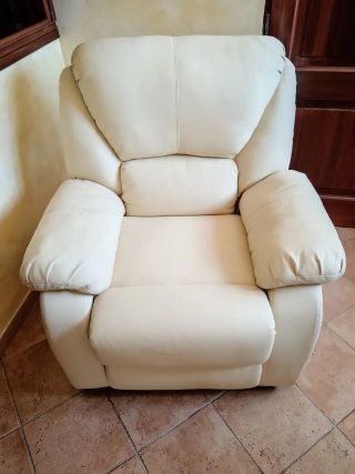 Poltrona elettrica alzata e massaggi