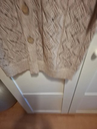 Chaqueta larga de punto beige sin estrenar