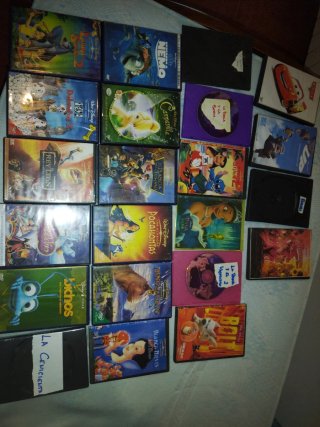 Lote 22 DVDs Disney Clásicos y Modernos