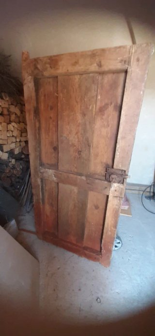 Puerta antigua de granero para restaurar