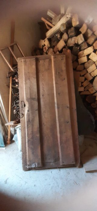 Puerta antigua de granero para restaurar