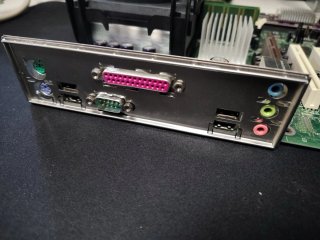 Placa + CPU Pentium 4 + RAM + VGA + HD