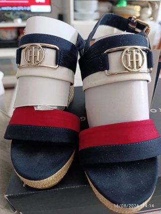 Sandalias Tommy Hilfiger Beige/Negro
