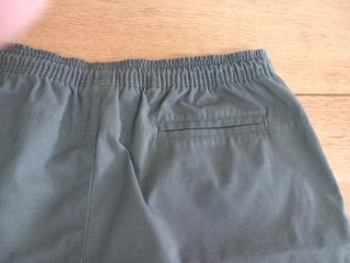 Pantalón corto deportivo Adidas gris hombre