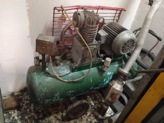 Compresor de aire verde