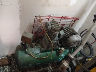 Compresor de aire verde