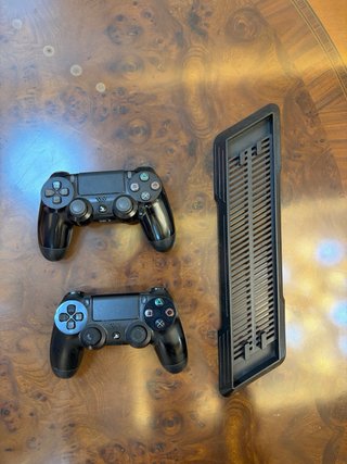 PlayStation 4 Pro (2TB) + Pack Completo
