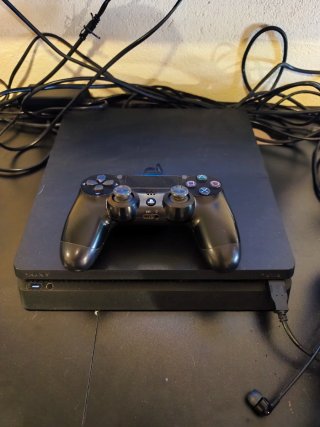 PS4 + Gafas VR + Resident Evil VR