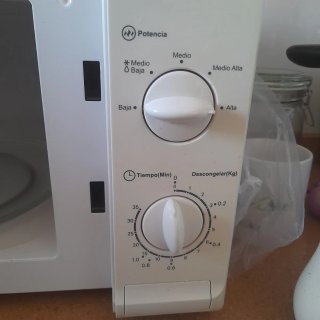 Microondas Svan SVMW700