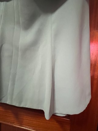 Traje de falda verde