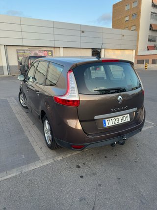 Renault Grand Scenic 2011