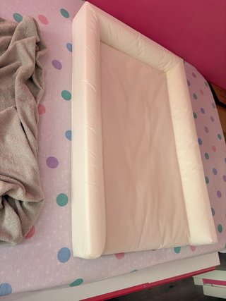 Cambiador Bebé Ikea Vadra con funda
