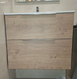 Mueble de baño con lavabo de cerámica