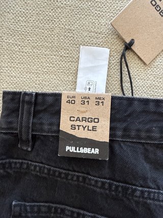 Pantalón corto cargo Pull&Bear negro