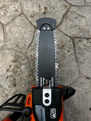 Motosierra Black & Decker a Batería