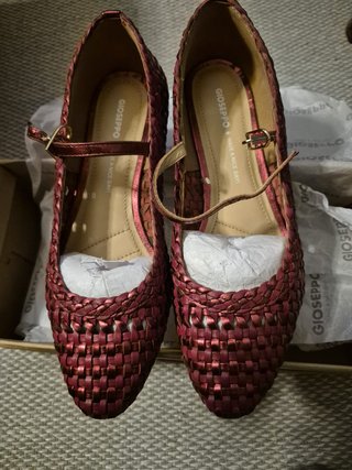 Zapatos Gioseppo rojos tejidos con tira