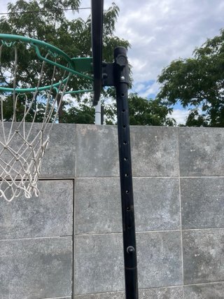 Canasta de baloncesto ajustable