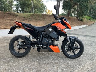 KTM Duke 690 Supermotard - Impecable
