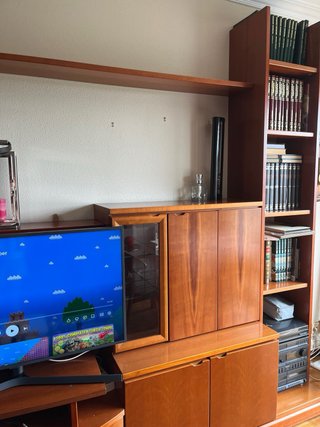 Mueble de salón de madera