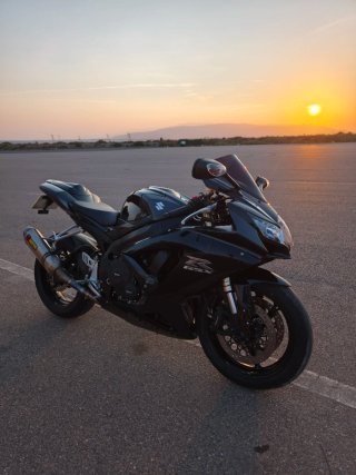 Suzuki GSXR 600 K8