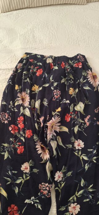 Pantalones florales azul marino