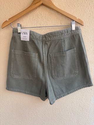 Falda Shorts Zara Verde Botones