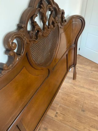 Cabecero de cama matrimonio madera restaurado.