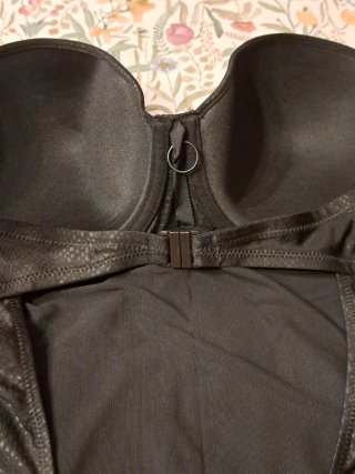 Bañador negro con textura