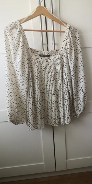 Blusa Zara lunares manga larga