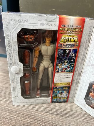Figura Myth Cloth de Ban de León Menor Lionet Ban