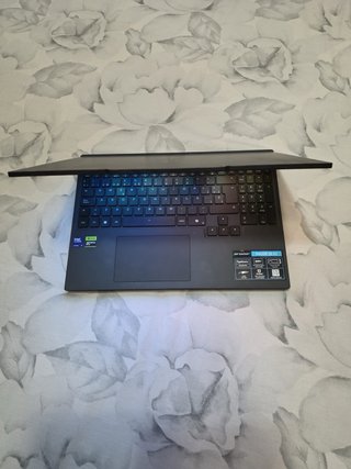 Erazer Major X1 16 Ultra 9 RTX5070ti 32GB RAM