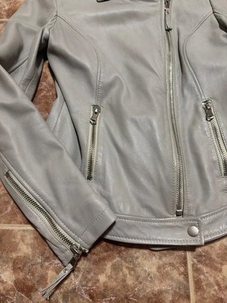 Chaqueta de cuero gris mujer